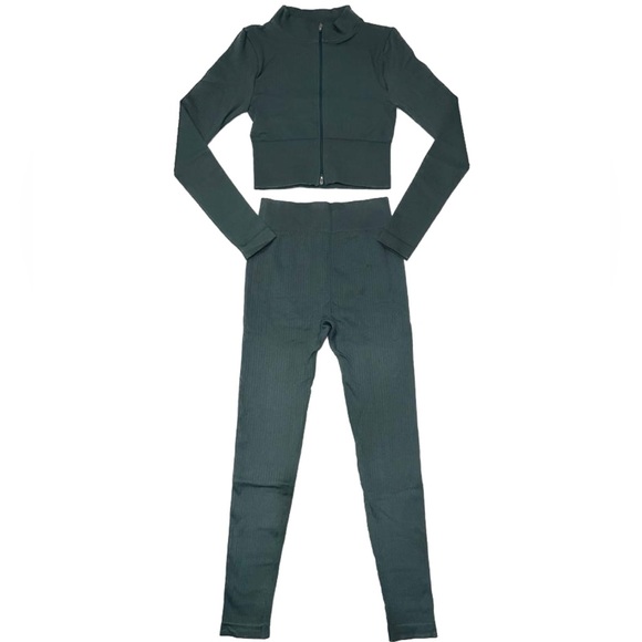 Workout sets - Picture 3 of 6